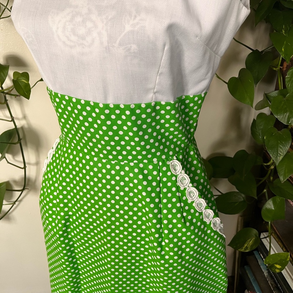 Green Polka Dot 1970s dress - Picture 3 of 7
